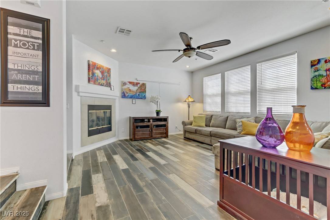 Las Vegas, NV 89149,7609 Trimming CT