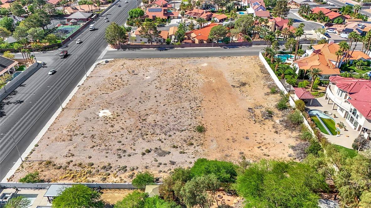 Las Vegas, NV 89117,2697 S Buffalo DR