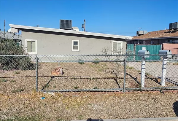 708 N 10th ST, Las Vegas, NV 89101
