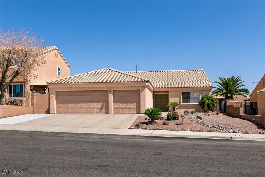 945 Stetson DR,  Henderson,  NV 89002