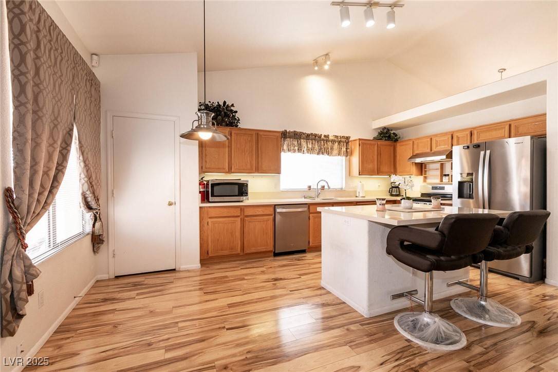 Henderson, NV 89002,945 Stetson DR