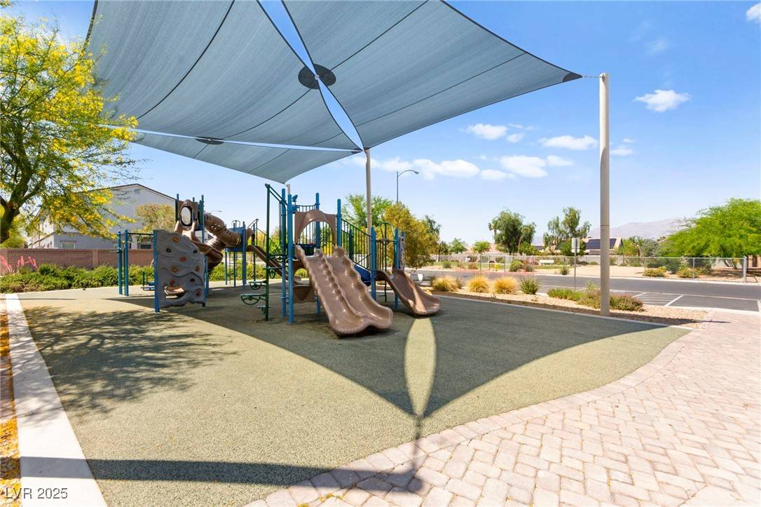 North Las Vegas, NV 89031,2495 Sunflower Days AVE #2052