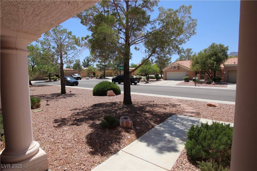 Las Vegas, NV 89134,2820 Bluff Point DR