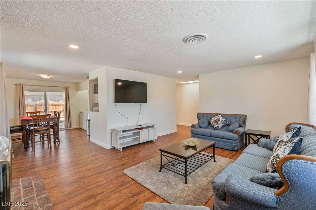 3896 Commanche AVE, Las Vegas, NV 89121