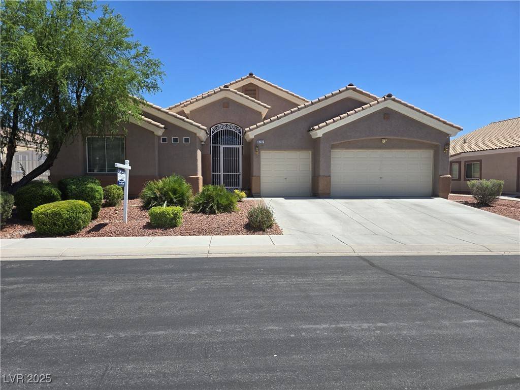 6712 Tattler DR, North Las Vegas, NV 89084