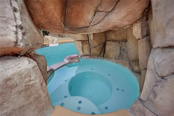 North Las Vegas, NV 89084,3221 Birdwatcher AVE