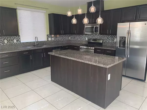 Las Vegas, NV 89179,10619 Tamaruga CT