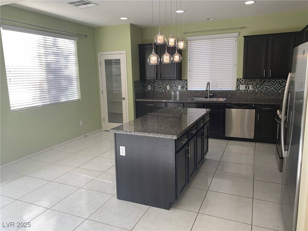 Las Vegas, NV 89179,10619 Tamaruga CT