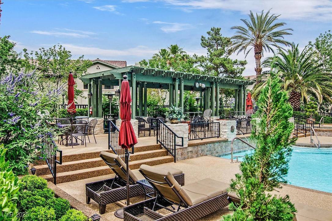 Las Vegas, NV 89128,8737 Red Brook DR #201