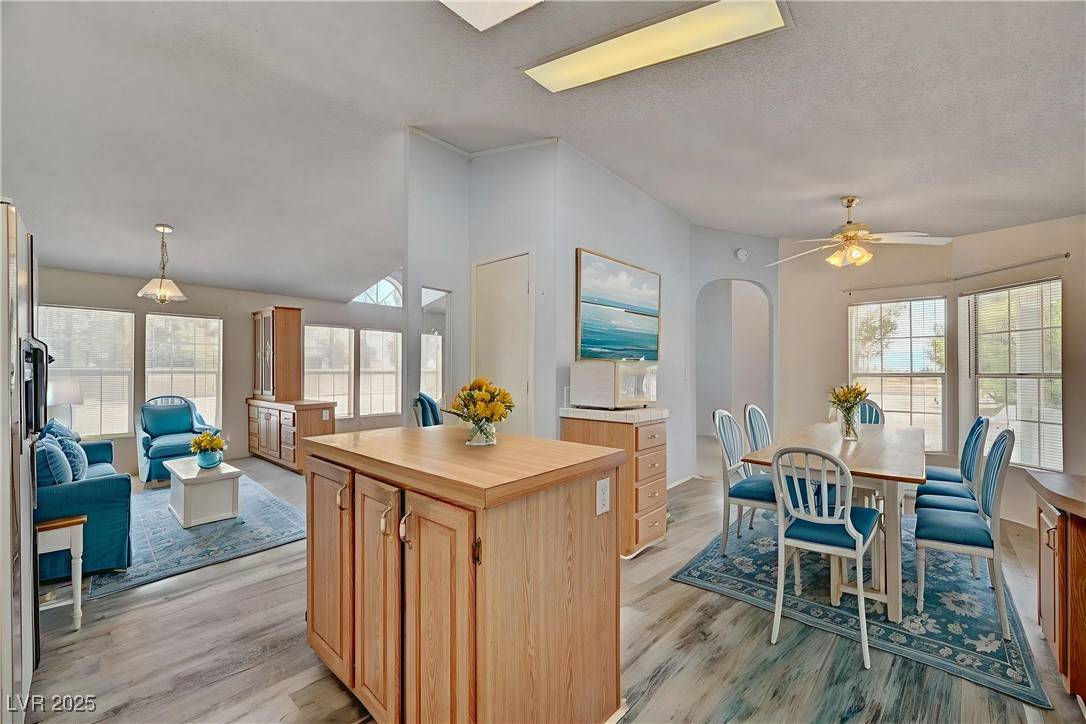 Pahrump, NV 89048,3301 Pahrump Valley BLVD