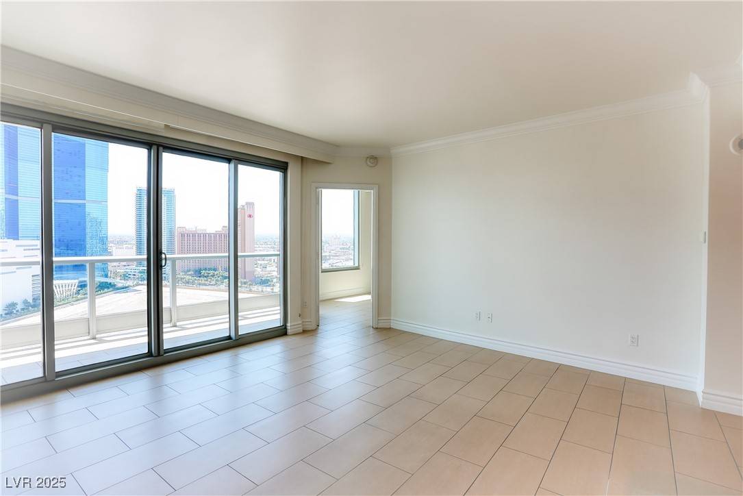 Las Vegas, NV 89109,222 KAREN AVE #2506