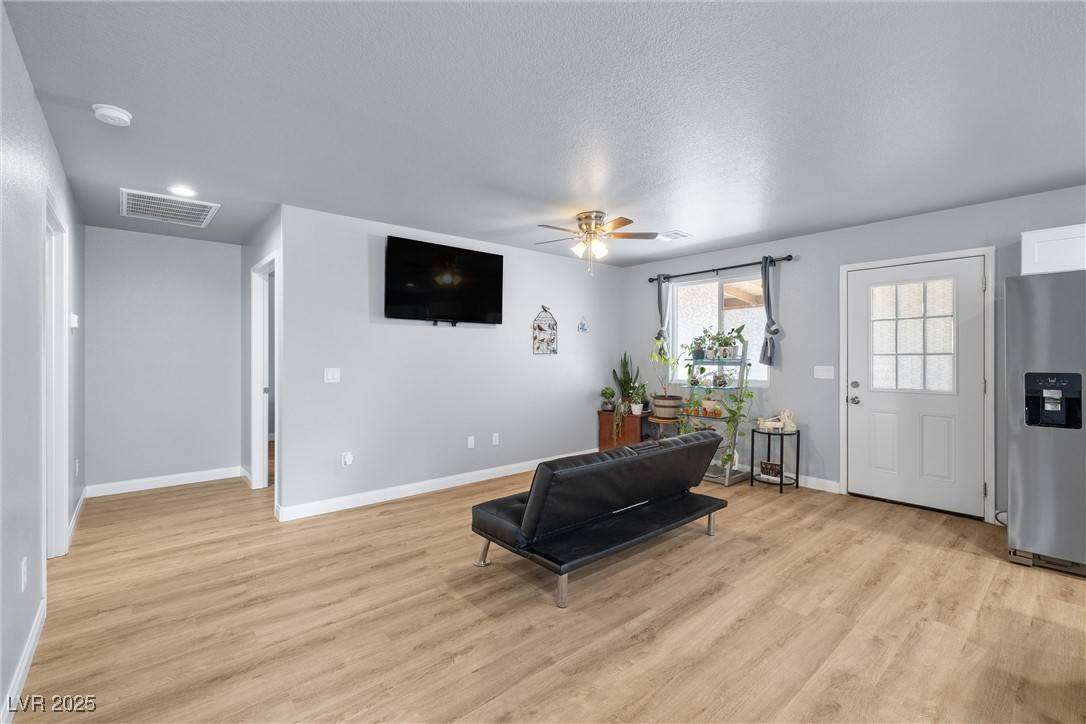 Pahrump, NV 89048,100 Eton ST