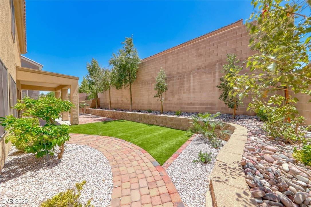 Henderson, NV 89002,259 Oakbrook Ridge AVE
