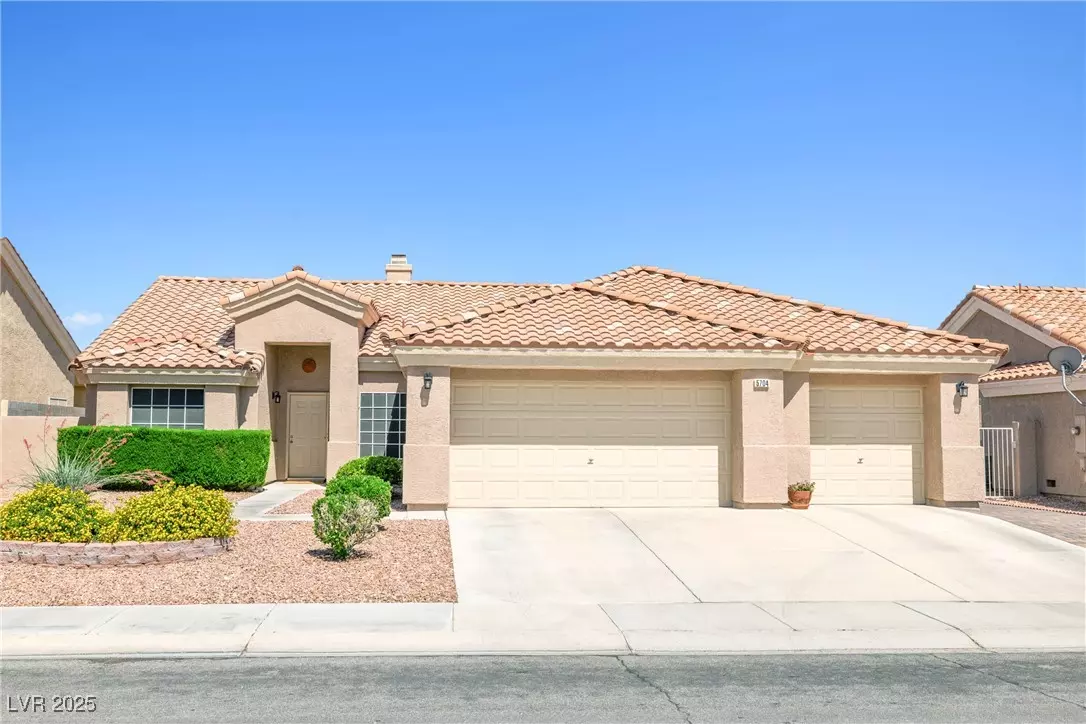 Las Vegas, NV 89149,5704 Owl Butte CT