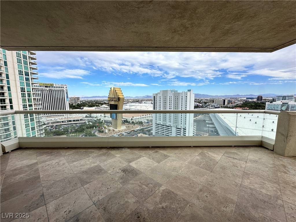 2877 PARADISE RD #2105, Las Vegas, NV 89109