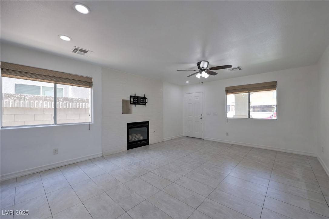 Las Vegas, NV 89183,1069 Coronado Peak AVE
