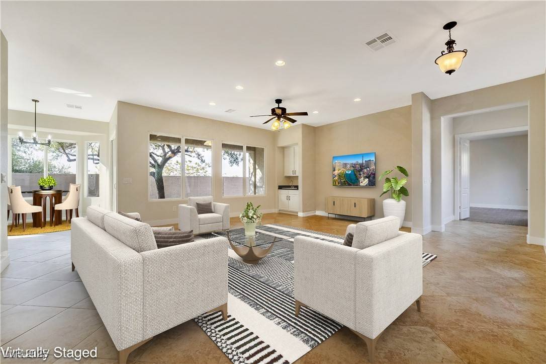 Henderson, NV 89044,2365 Black River Falls DR