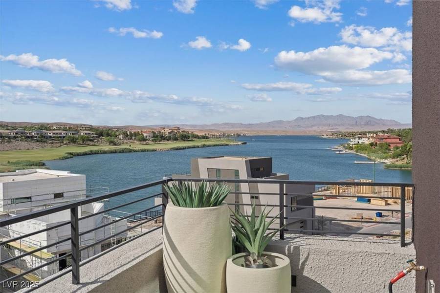 40 Heron Harbour DR, Henderson, NV 89011