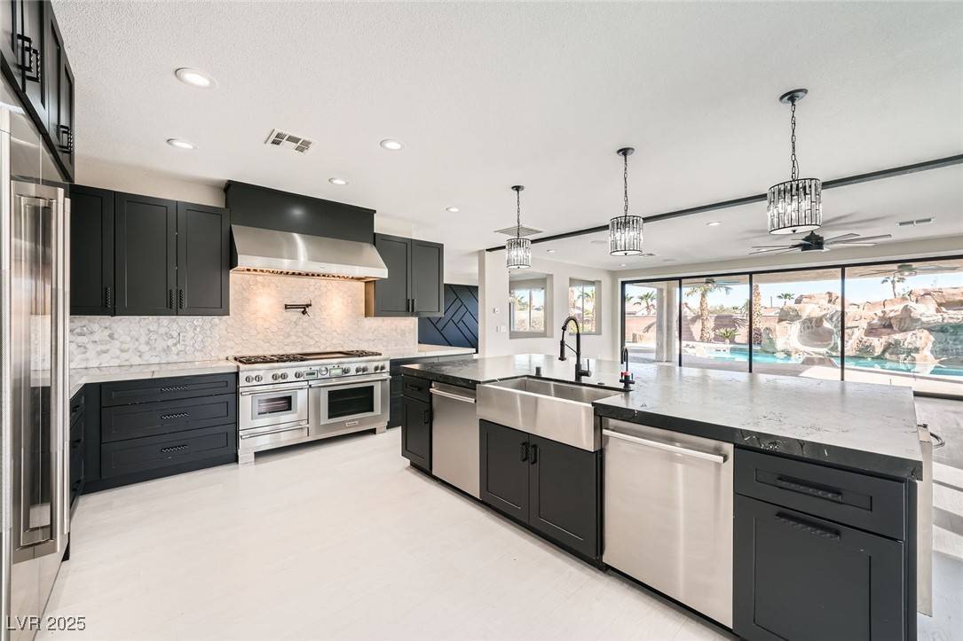 3892 Pasilla AVE, Las Vegas, NV 89118