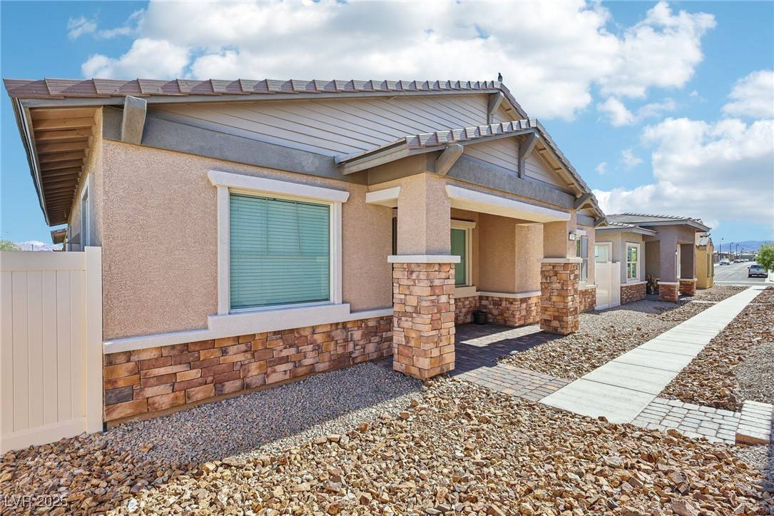 209 Bellini Peak AVE, Henderson, NV 89011