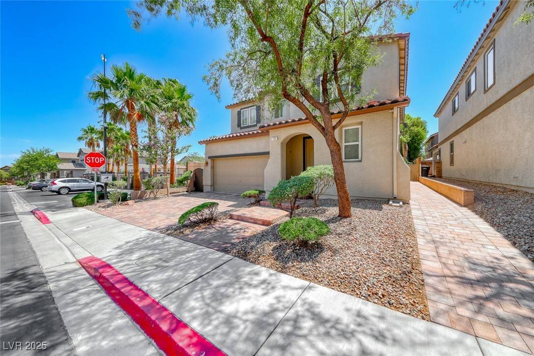 Henderson, NV 89002,708 Point Bluff ST