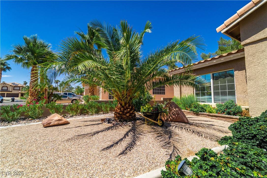 Henderson, NV 89014,906 Sitting Bull DR