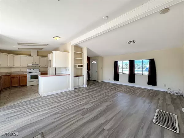 Pahrump, NV 89048,4850 Pontiac CIR