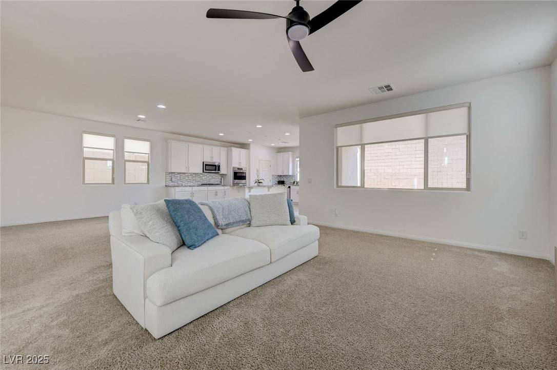 Las Vegas, NV 89166,10024 Rams Leap AVE