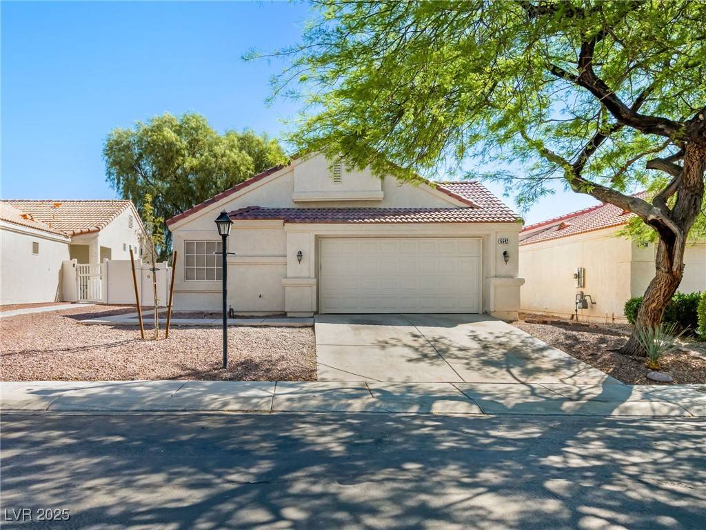 6642 Cinnabar Coast LN, North Las Vegas, NV 89084