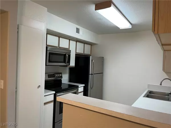 Las Vegas, NV 89183,2300 E Silverado Ranch BLVD #1067