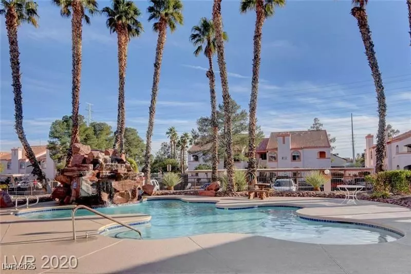Las Vegas, NV 89147,7570 Flamingo RD #209