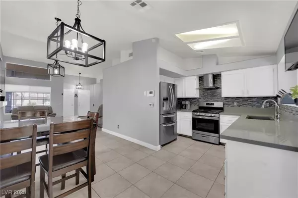 North Las Vegas, NV 89032,3905 Blairmoor ST