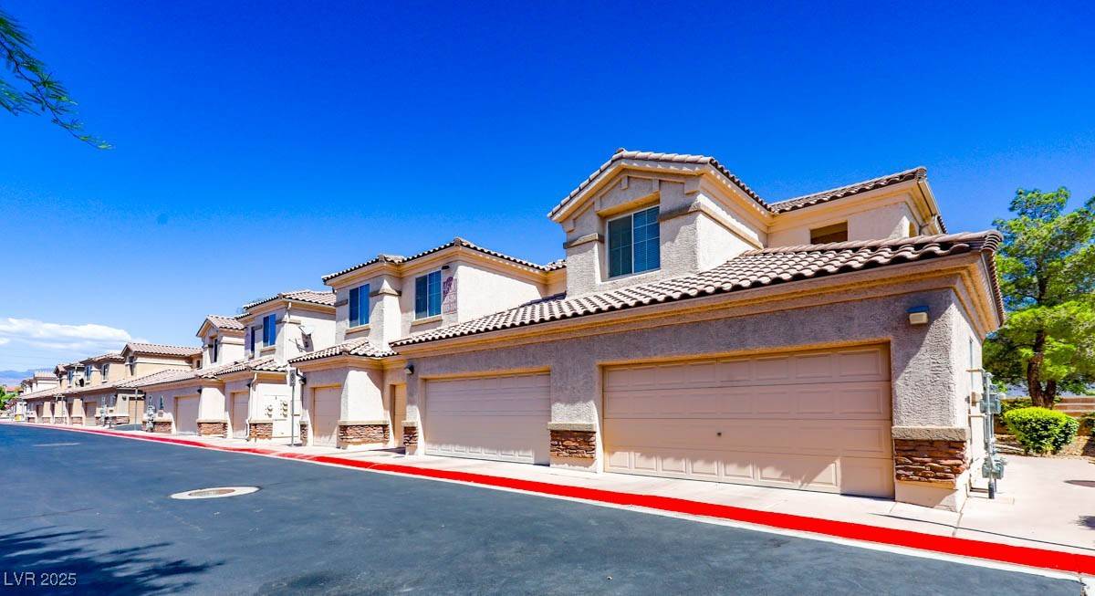 North Las Vegas, NV 89084,4630 Basilicata LN #203