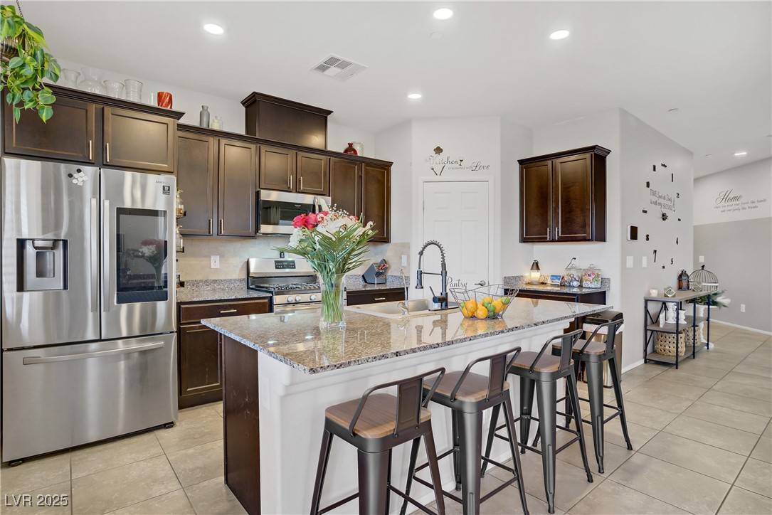 2169 Rio Rancho Pointe PL, Henderson, NV 89002