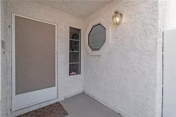 Henderson, NV 89014,765 Butternut CT