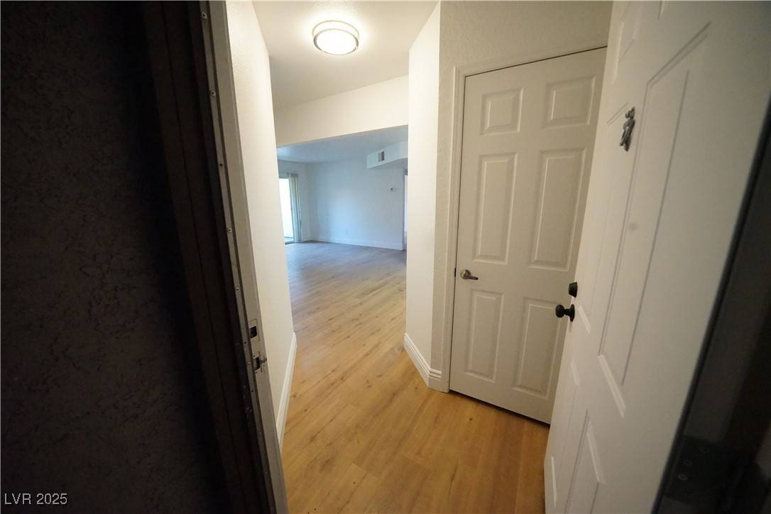 Las Vegas, NV 89117,2606 S Durango DR #165