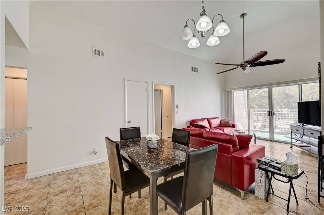 Las Vegas, NV 89118,5000 Red Rock ST #248