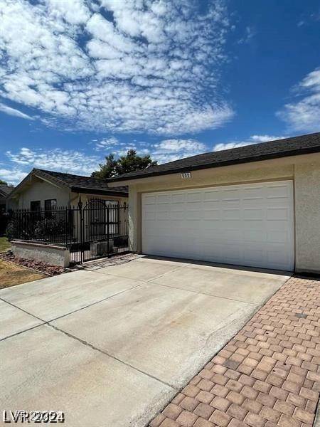 Las Vegas, NV 89107,600 Woodmount DR