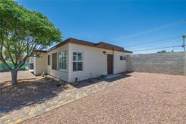 Las Vegas, NV 89104,1720 Eastwood DR