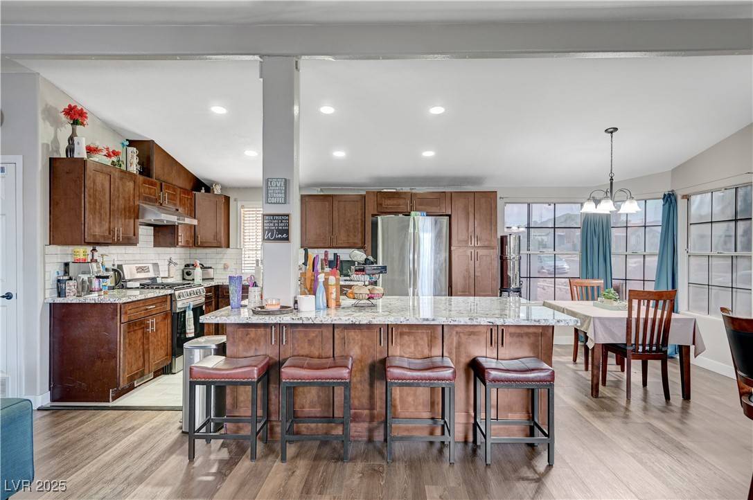Henderson, NV 89015,508 Topaz AVE