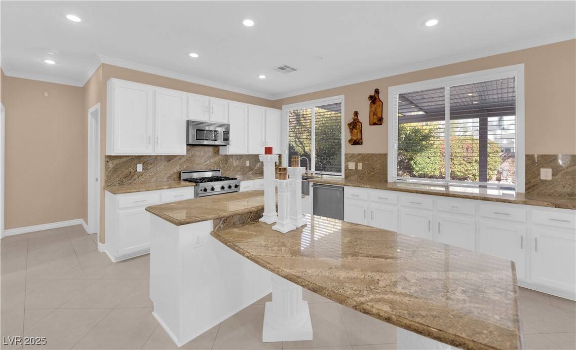 Henderson, NV 89014,1326 Summer Dawn AVE