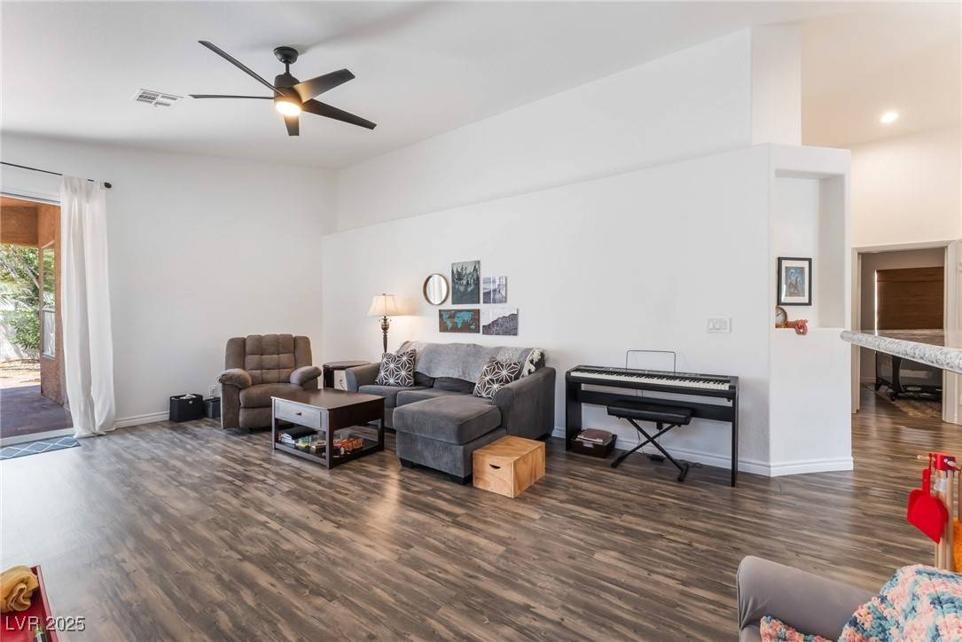 Las Vegas, NV 89131,8328 Spruce Meadows AVE