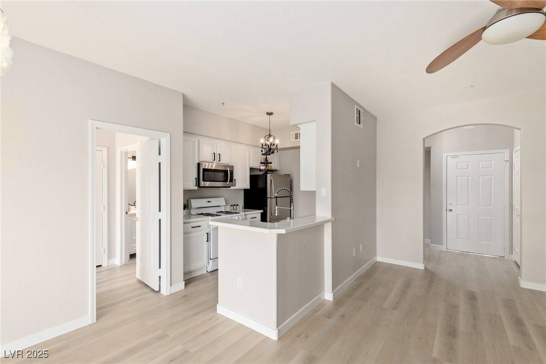 Las Vegas, NV 89113,7155 S DURANGO DR #309