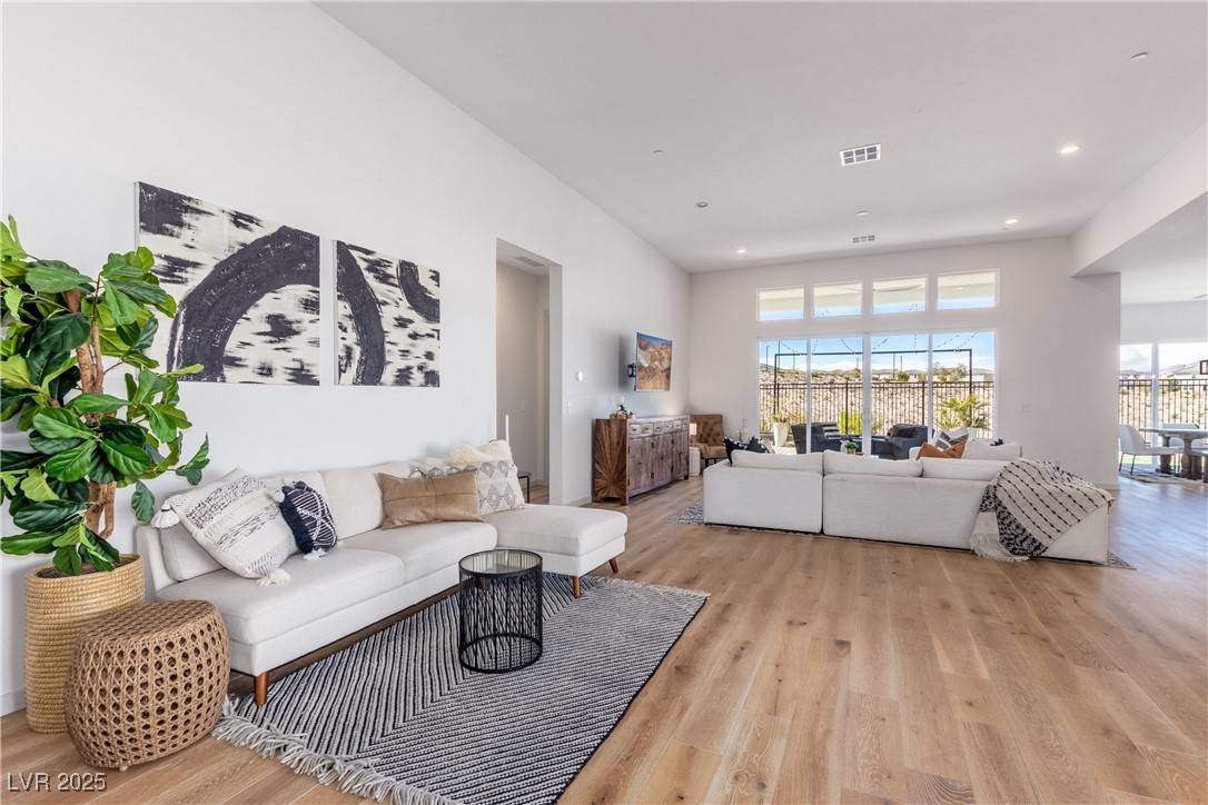 2731 Canvas Sky ST, Henderson, NV 89044