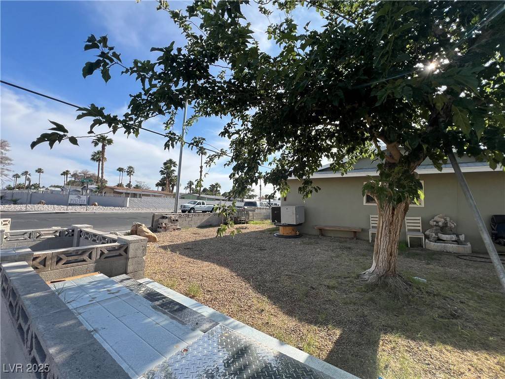 Las Vegas, NV 89104,1429 S Sandhill RD