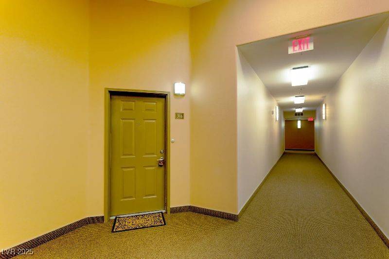 Las Vegas, NV 89148,8777 MAULE AVE #3116