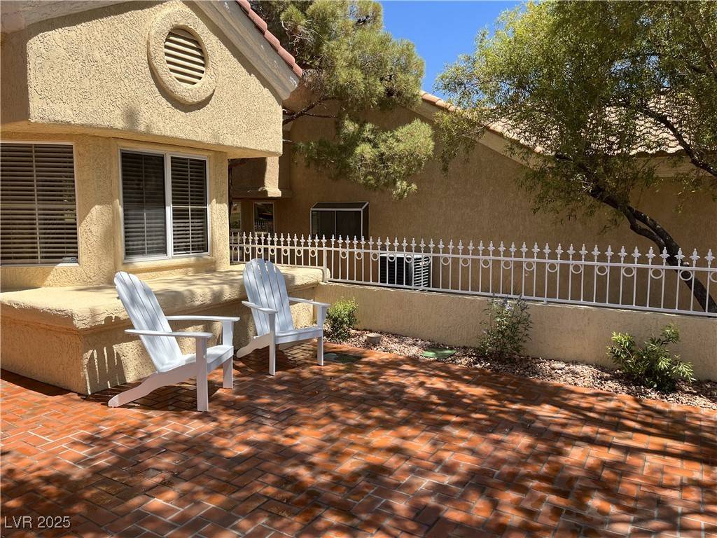 Las Vegas, NV 89134,2553 Showcase DR