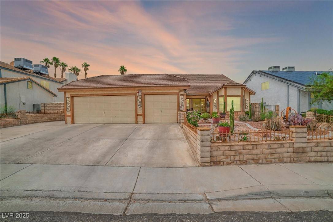 6508 Peppermill DR, Las Vegas, NV 89146