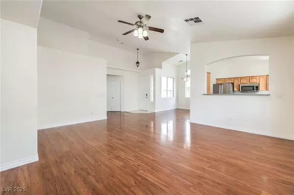 Henderson, NV 89074,202 Twin Creek ST