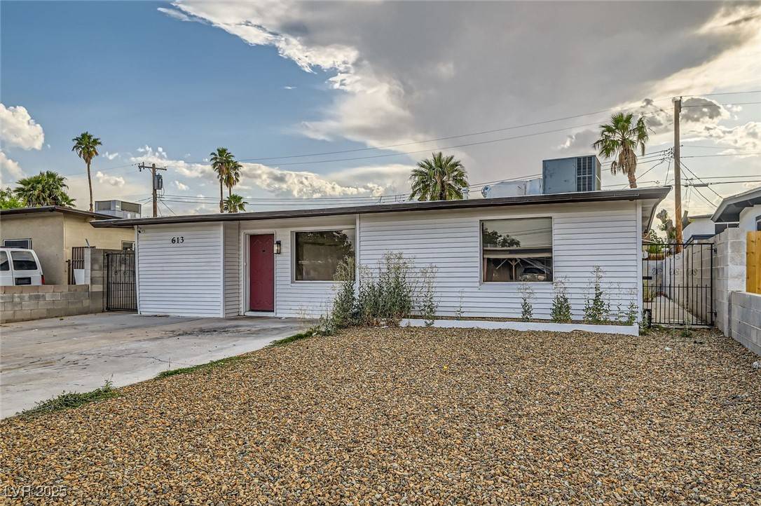 613 Stanford ST, Las Vegas, NV 89107